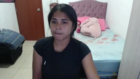 Snapshot of kiara_williamss chatting on October 30, 2025, 10:21 pm Kiara online show from October 30, 2025, 10:21 pm