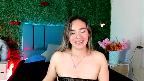 Snapshot of kiaraa88 chatting on July 6, 2026, 8:22 pm Valery online show from July 6, 2026, 8:22 pm