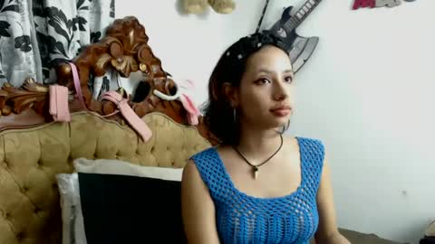 kiaralenon online show from December 2, 2024, 4:53 pm