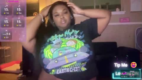 KiaraSugars online show from March 3, 2026, 5:02 am