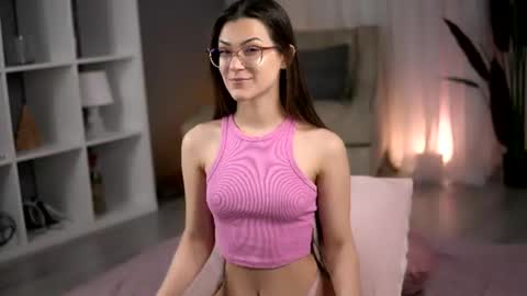 Snapshot of kiaravalez chatting on June 21, 2026, 5:43 am KlaraValez online show from June 21, 2026, 5:43 am