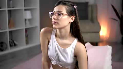 Snapshot of kiaravalez chatting on June 29, 2026, 6:41 am KlaraValez online show from June 29, 2026, 6:41 am