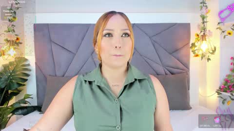 kiarha  online show from November 27, 2025, 3:08 am