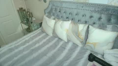 Kia Rose online show from November 18, 2025, 7:35 am