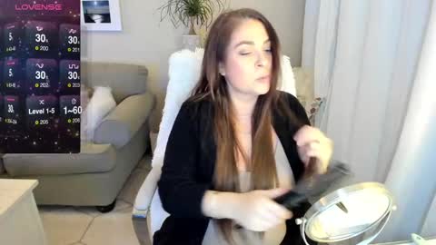 Snapshot of kierareines chatting on December 22, 2024, 3:11 am Kiera Reines online show from December 22, 2024, 3:11 am