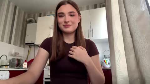 Ola my name is Lissa  Lets hit 10 Thumbs Up together   online show from March 7, 2026, 12:02 pm