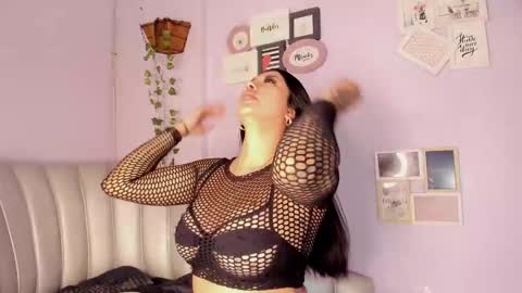 Snapshot of kiim_taaylor chatting on February 9, 2025, 11:58 am Kim online show from February 9, 2025, 11:58 am