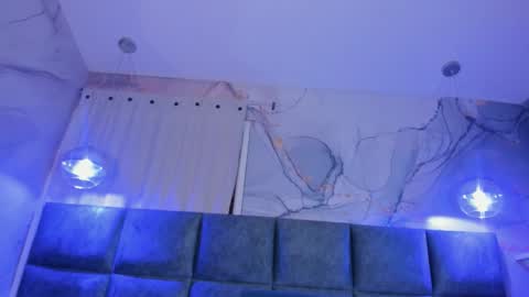 Snapshot of kiim_taaylor chatting on December 21, 2025, 2:35 pm Kim online show from December 21, 2025, 2:35 pm