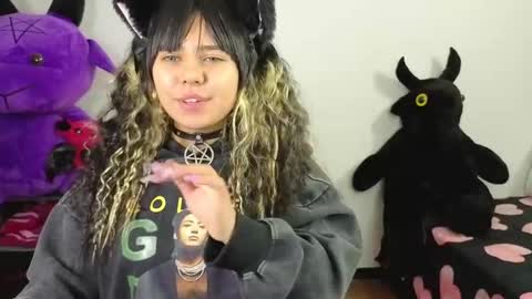 kiiokapop__ online show from October 2, 2025, 9:16 am