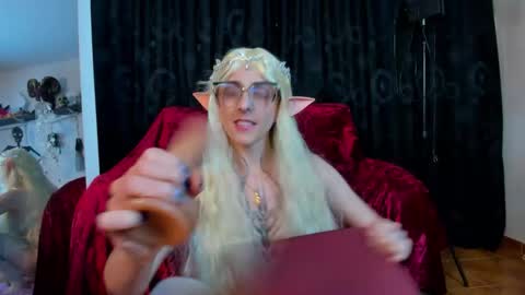 Kizuky online show from November 1, 2025, 1:40 am