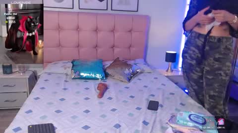 kIKI online show from September 25, 2025, 2:32 pm