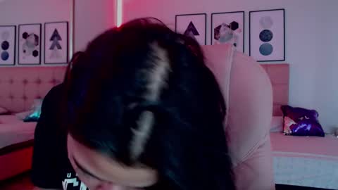 Snapshot of kiki_cams chatting on January 16, 2026, 8:35 pm kIKI online show from January 16, 2026, 8:35 pm