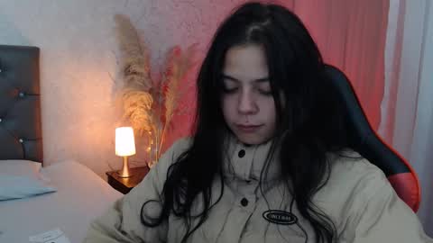 Snapshot of kiki_cams chatting on March 3, 2026, 4:40 am kIKI online show from March 3, 2026, 4:40 am
