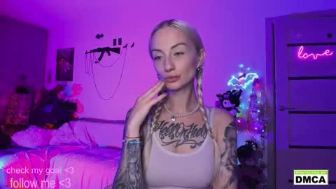 Kiki online show from September 14, 2025, 11:59 pm