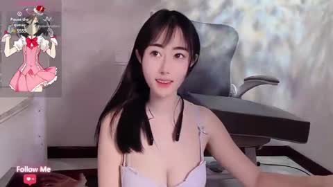 kiki_loveu online show from December 23, 2024, 11:57 am