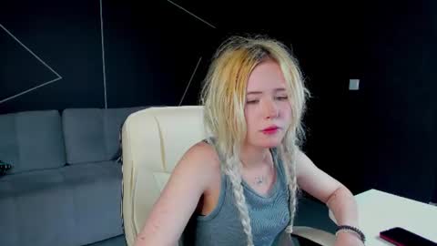 Snapshot of kiki_peach chatting on June 29, 2026, 12:16 pm Jessica online show from June 29, 2026, 12:16 pm