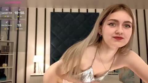Kiki  dont forget to thumbs up me if you like my show  online show from September 12, 2025, 10:26 am