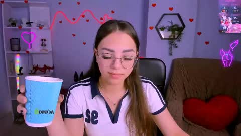Snapshot of kiki_swan chatting on May 28, 2026, 5:49 am kiki_swan online show from May 28, 2026, 5:49 am