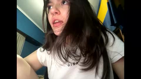 kikilove15 online show from May 11, 2026, 10:18 pm
