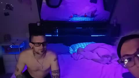 kikilovespartylights online show from February 25, 2025, 10:47 am