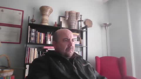 kikokiter online show from January 4, 2025, 9:54 am