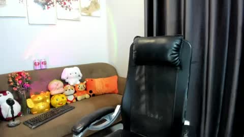 Kim online show from June 4, 2026, 6:08 am