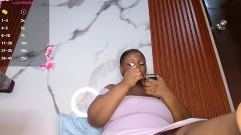 Snapshot of kim_brown2 chatting on April 28, 2026, 2:49 am Kim Follow me please online show from April 28, 2026, 2:49 am