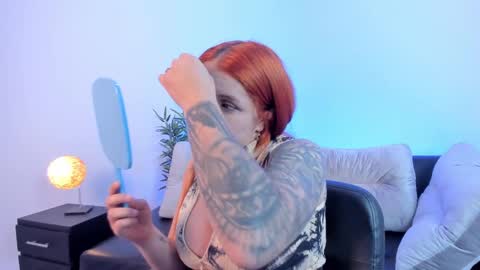 Snapshot of kim_brown_ chatting on March 3, 2025, 11:00 am Kim online show from March 3, 2025, 11:00 am