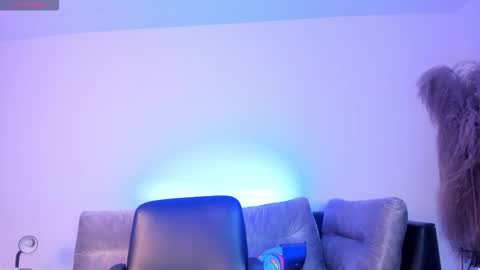 Snapshot of kim_brown_ chatting on September 13, 2025, 10:37 am Kim online show from September 13, 2025, 10:37 am