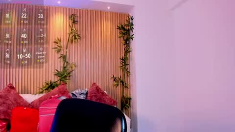 Snapshot of kim_brown_ chatting on July 10, 2026, 2:30 pm Kim online show from July 10, 2026, 2:30 pm