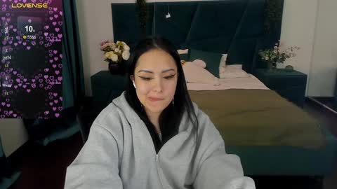 Kim online show from December 22, 2024, 6:04 pm