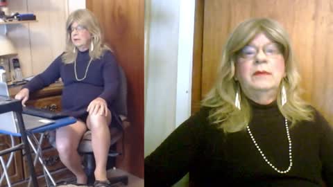 kim crossdresser     no nude room and clean chat only. online show from December 6, 2024, 3:55 pm