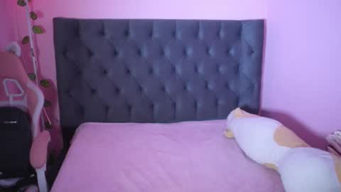 ISABELLA 3 online show from October 2, 2025, 11:28 am