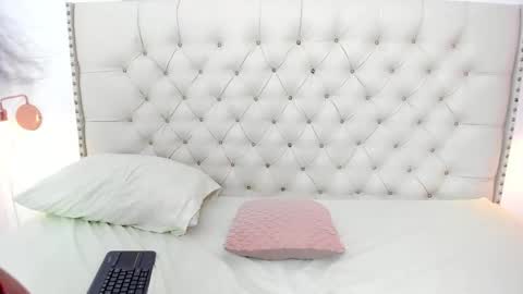 Snapshot of kim_eli chatting on January 9, 2025, 8:11 pm kim_eli online show from January 9, 2025, 8:11 pm