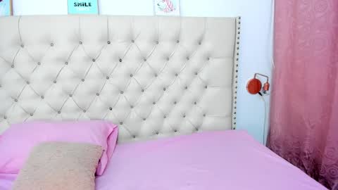 Snapshot of kim_eli chatting on February 6, 2025, 10:32 pm kim_eli online show from February 6, 2025, 10:32 pm