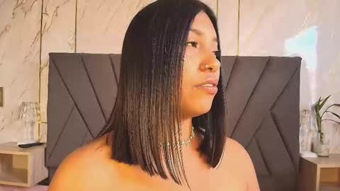 kim  online show from September 24, 2025, 7:39 pm