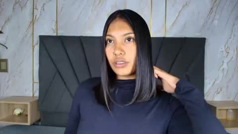 kim  online show from October 17, 2025, 7:05 pm