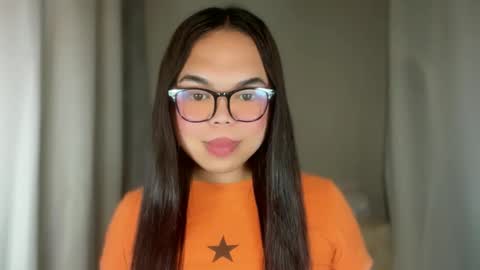 Snapshot of kim_kyile chatting on January 15, 2026, 12:21 pm KYLIE online show from January 15, 2026, 12:21 pm