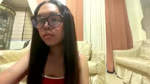 Snapshot of kim_kyile chatting on April 6, 2026, 3:35 pm KYLIE online show from April 6, 2026, 3:35 pm