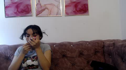 K I M online show from February 8, 2025, 11:12 am