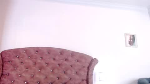 K I M online show from March 7, 2025, 1:51 pm