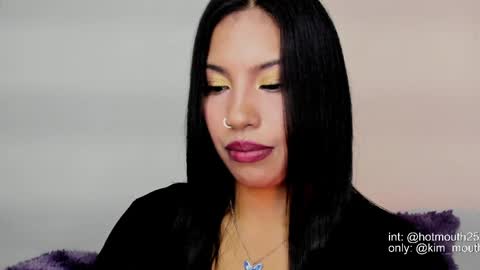 kim_mouth17 online show from April 10, 2026, 10:03 pm