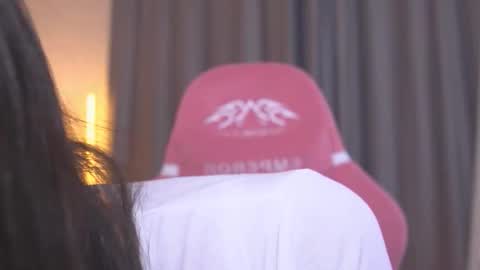 Kim Oberlin online show from November 11, 2025, 11:32 am