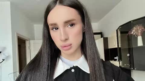 Kim Oberlin online show from February 25, 2026, 10:58 am