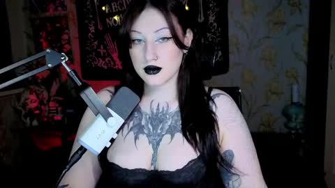 Hi Im Kimberly but u can call me Kim. Turn on ur sound i love to talk and moan online show from May 18, 2026, 4:18 am