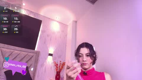 Kim  online show from June 13, 2026, 8:18 pm