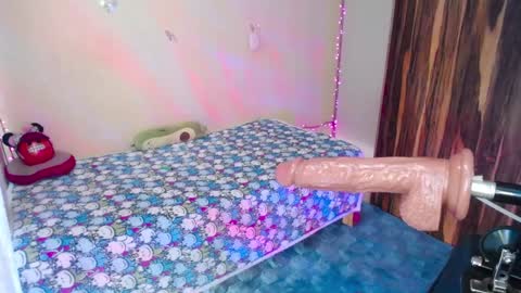 Snapshot of kim_saenz20 chatting on January 24, 2025, 10:08 pm Kim Mishell online show from January 24, 2025, 10:08 pm