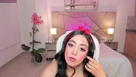 kim online show from December 1, 2025, 11:04 am