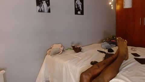 Kim  Yuk online show from December 10, 2024, 1:43 am