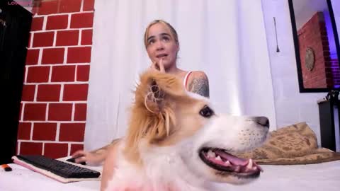 Kim  Yuk online show from November 10, 2025, 12:42 am